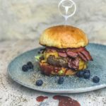 Blaubeer Pastrami Burger