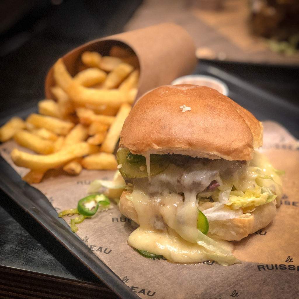 Le Ruisseau Burger Joint